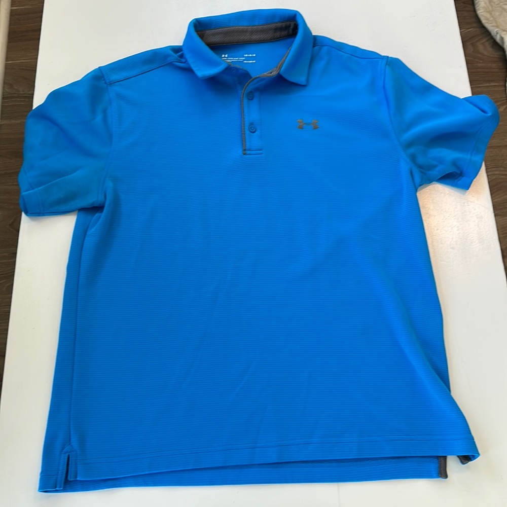 Men’s large heat gear under armor shirt